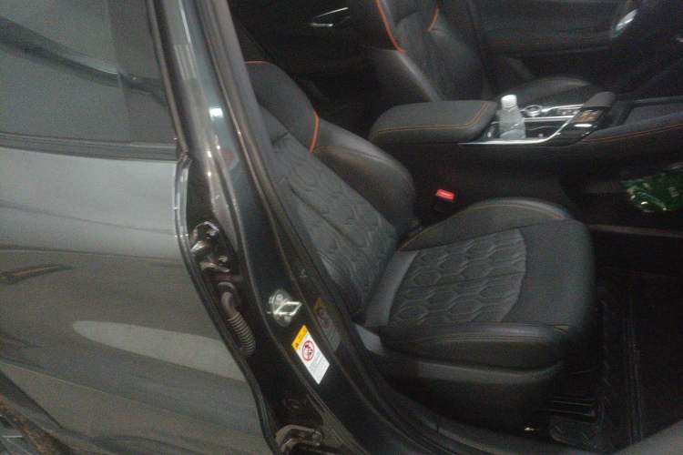 Used CHANGAN UNI-T 2022 1.5T Prestige Version Right Front Seat