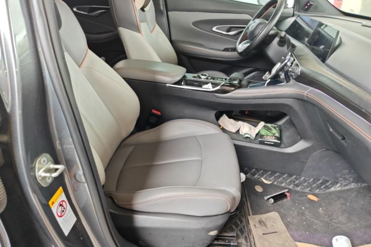 Used CHANGAN UNI-T 2022 1.5T Prestige Version Right Front Seat