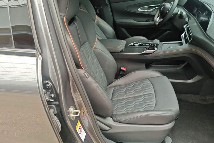 Used CHANGAN UNI-T 2022 1.5T Prestige Version Right Front Seat