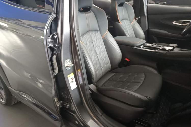 Used CHANGAN UNI-T 2022 1.5T Prestige Version Right Front Seat