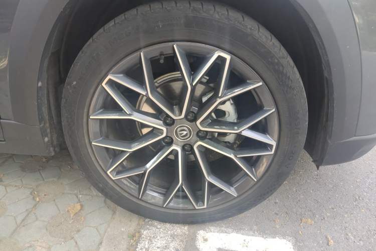 Used CHANGAN UNI-T 2022 1.5T Prestige Version Right Front Wheel Hub