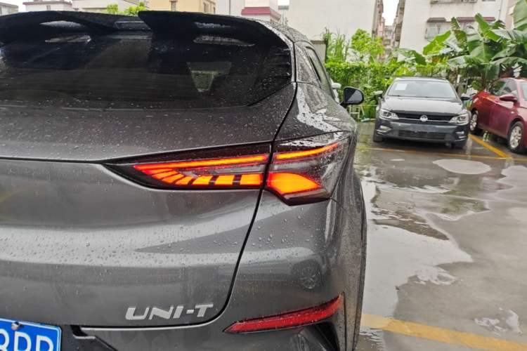 Used CHANGAN UNI-T 2022 1.5T Prestige Version Right Rear Taillight