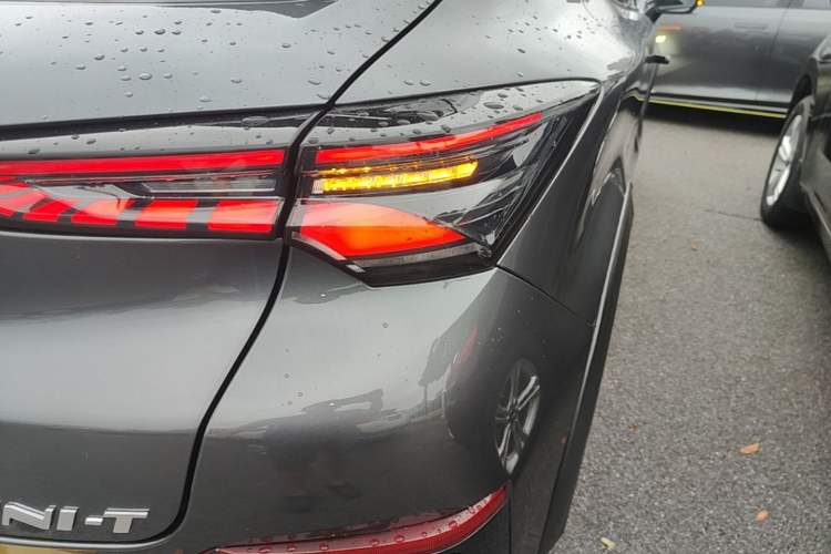Used CHANGAN UNI-T 2022 1.5T Excellence Model Right Rear Taillight
