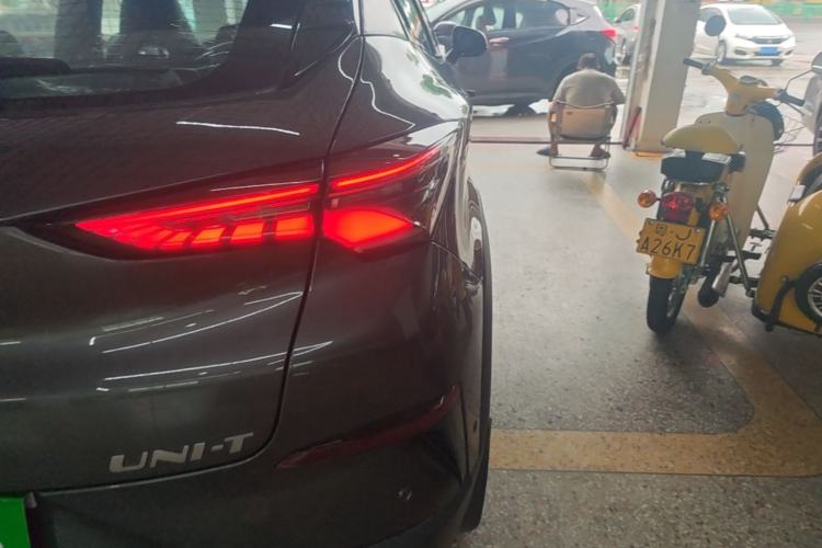 Used CHANGAN UNI-T 2022 1.5T Flagship Edition Right Rear Taillight