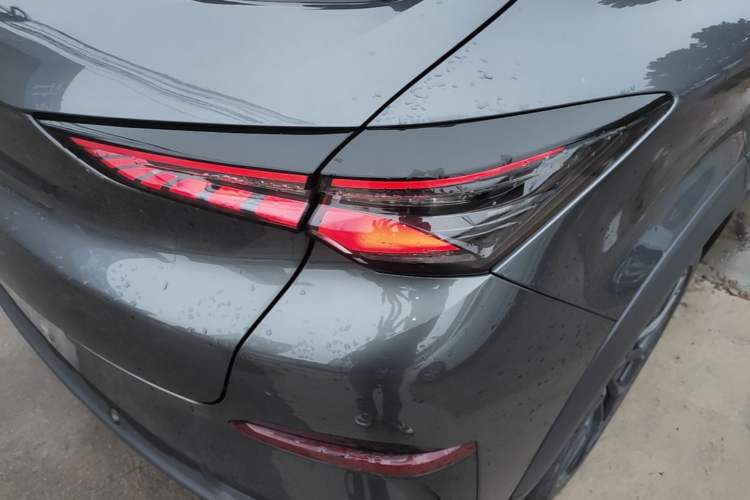 Used CHANGAN UNI-T 2022 2.0T Prestige Version Right Rear Taillight