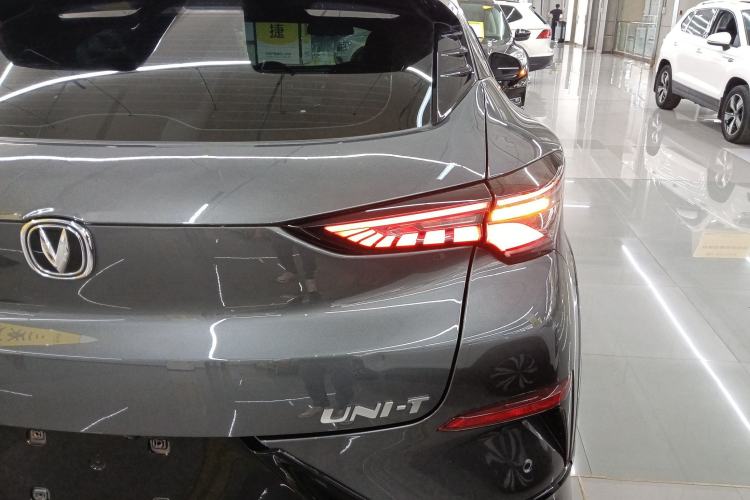 Used CHANGAN UNI-T 2022 1.5T Luxury Edition Right Rear Taillight