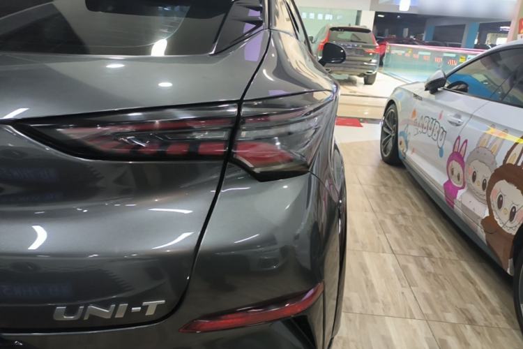 Used CHANGAN UNI-T 2022 1.5T Prestige Version Right Rear Taillight