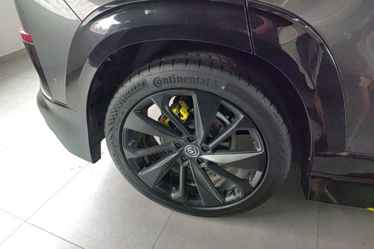 Used CHANGAN UNI-T 2022 1.5T Sport Edition Flagship Version Right Rear Wheel Hub