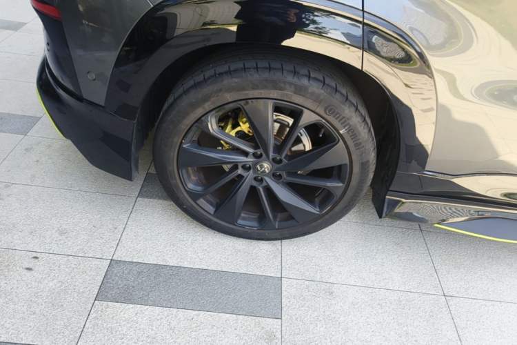 Used CHANGAN UNI-T 2022 1.5T Sport Edition Flagship Version Right Rear Wheel Hub
