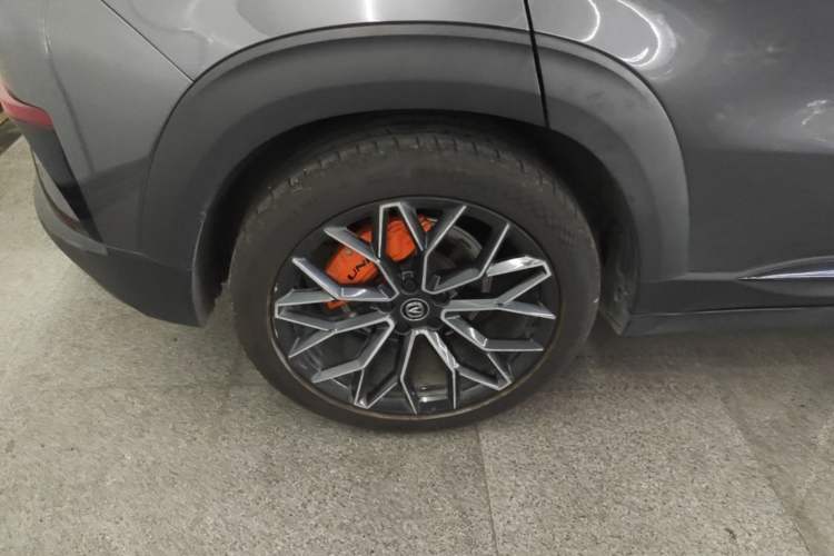 Used CHANGAN UNI-T 2022 1.5T Prestige Version Right Rear Wheel Hub