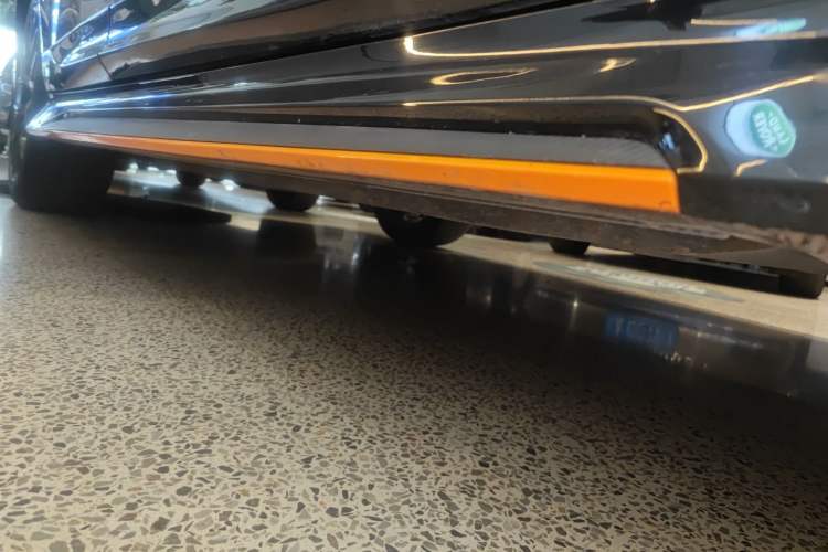 Used CHANGAN UNI-T 2022 1.5T Sport Edition Premium Version Right Side Sill