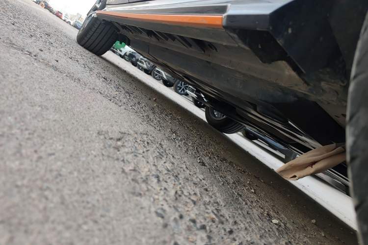Used CHANGAN UNI-T 2022 1.5T Luxury Edition Right Side Sill