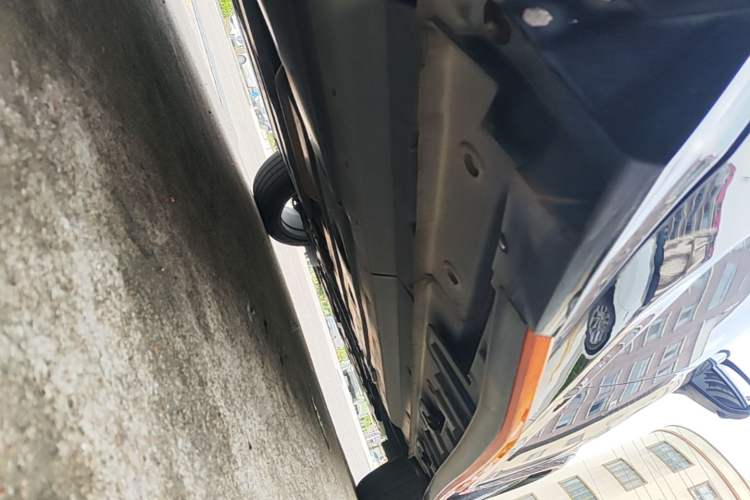Used CHANGAN UNI-T 2022 1.5T Luxury Edition Right Side Sill
