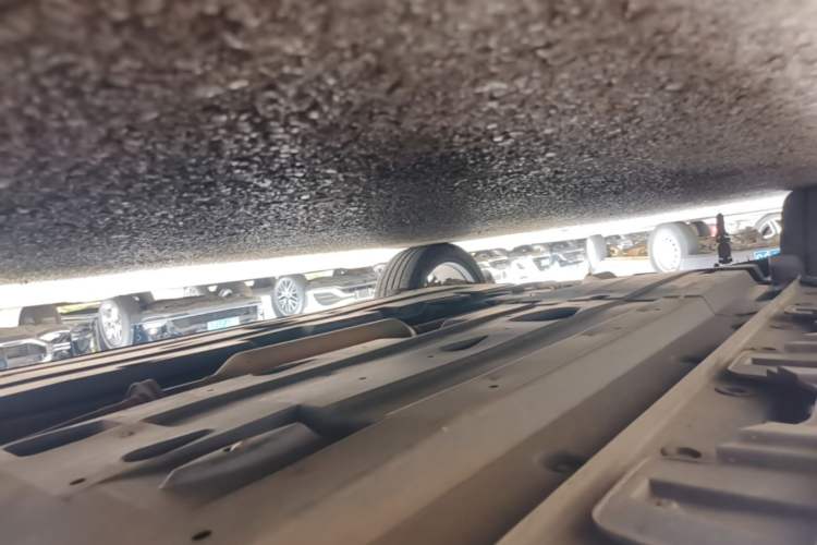 Used CHANGAN UNI-T 2022 1.5T Sport Edition Premium Version Right Side Sill