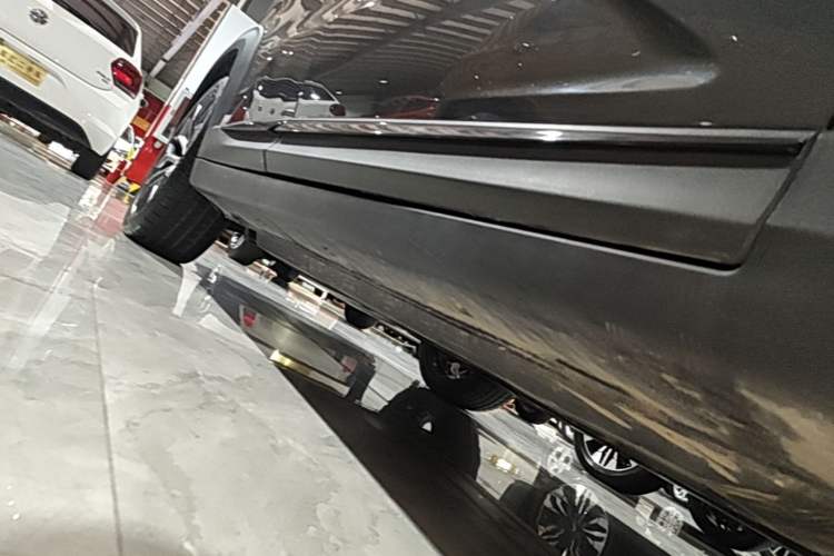 Used CHANGAN UNI-T 2022 1.5T Prestige Version Right Side Sill
