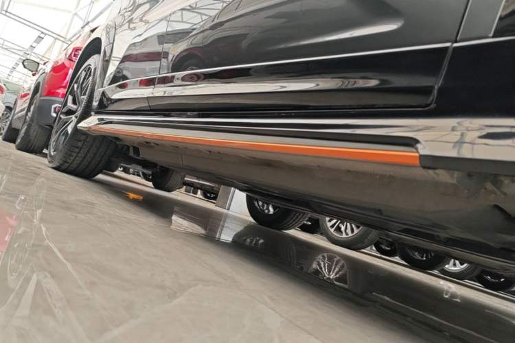Used CHANGAN UNI-T 2022 1.5T Prestige Version Right Side Sill