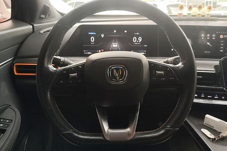 Used CHANGAN UNI-T 2022 1.5T Prestige Version Steering Wheel