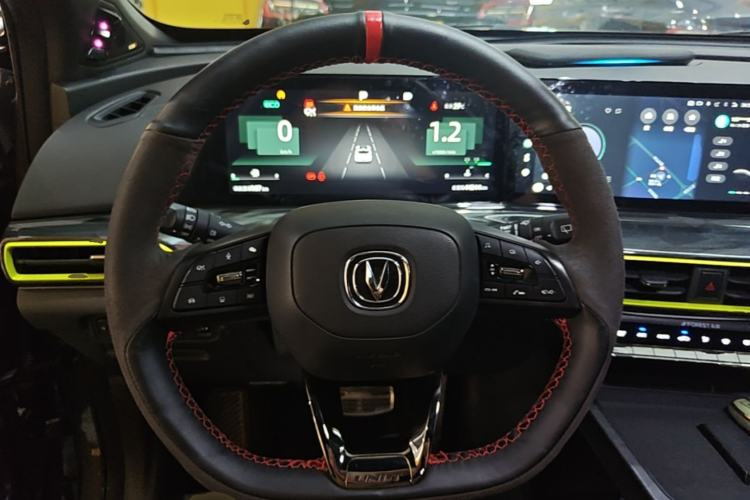 Used CHANGAN UNI-T 2022 1.5T Sport Edition Flagship Version Steering Wheel