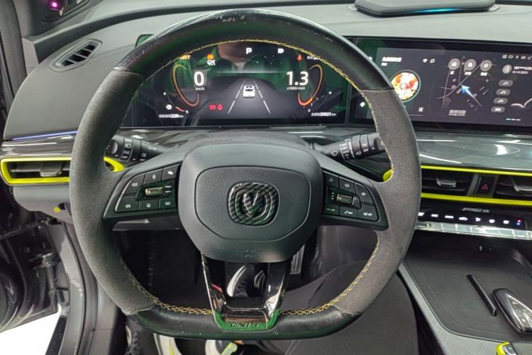 Used CHANGAN UNI-T 2022 1.5T Sport Edition Flagship Version Steering Wheel