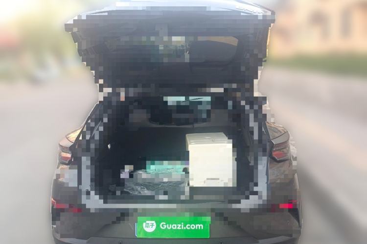 Used CHANGAN UNI-T 2022 1.5T Prestige Version Trunk