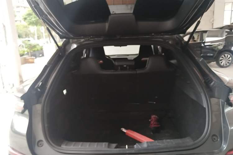 Used CHANGAN UNI-T 2022 2.0T Sport Edition Premium Version Trunk