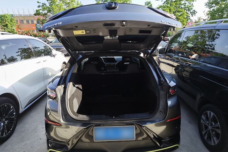 Used CHANGAN UNI-T 2022 1.5T Sport Edition Flagship Version Trunk