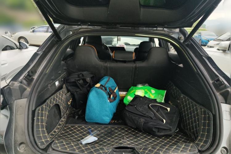 Used CHANGAN UNI-T 2022 1.5T Sport Edition Flagship Version Trunk