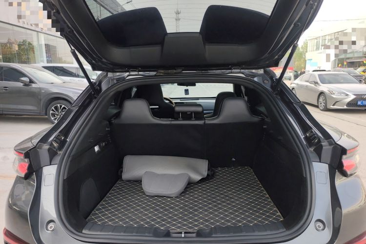 Used CHANGAN UNI-T 2022 1.5T Luxury Edition Trunk