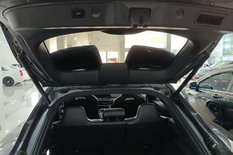 Used CHANGAN UNI-T 2022 2.0T Flagship Edition Trunk