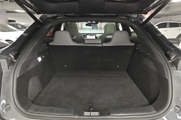 Used CHANGAN UNI-T 2022 1.5T Flagship Edition Trunk