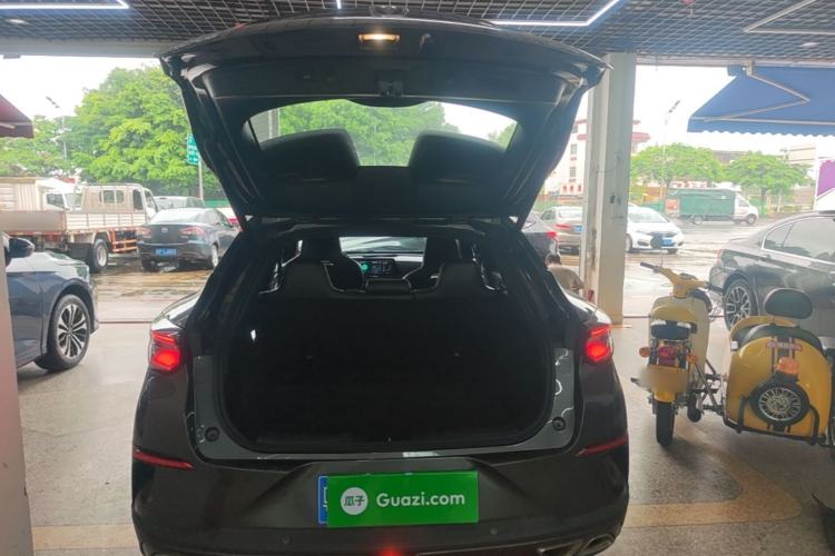 Used CHANGAN UNI-T 2022 1.5T Flagship Edition Trunk