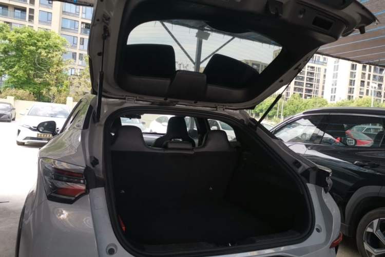 Used CHANGAN UNI-T 2022 1.5T Sport Edition Premium Version Trunk
