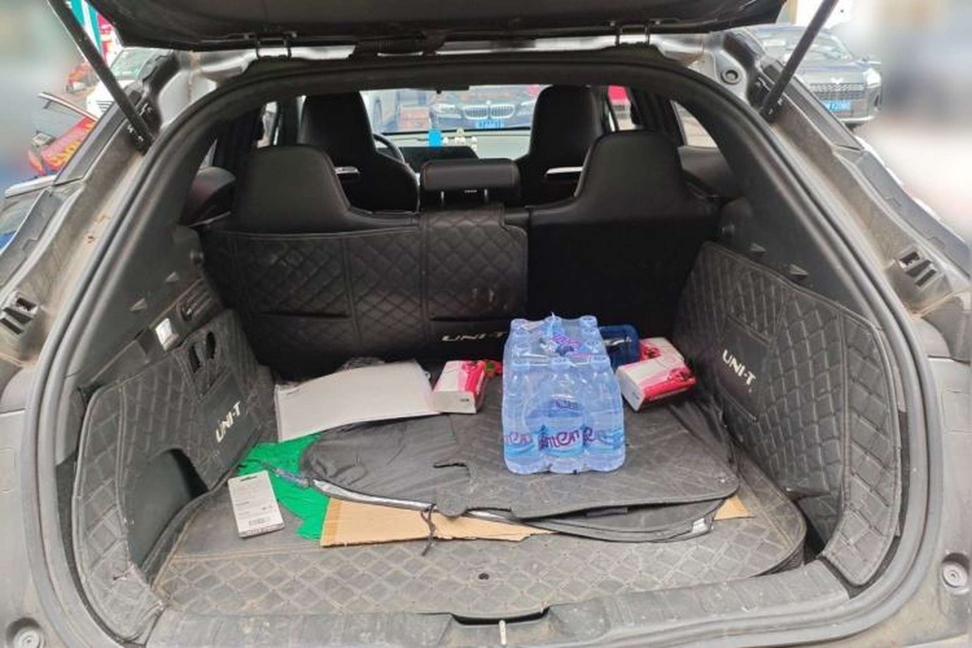Used CHANGAN UNI-T 2022 1.5T Prestige Version Trunk