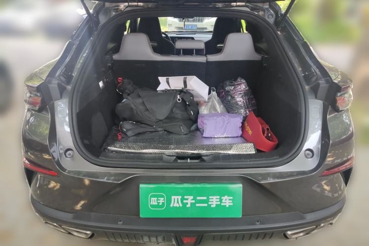 Used CHANGAN UNI-T 2022 1.5T Prestige Version Trunk