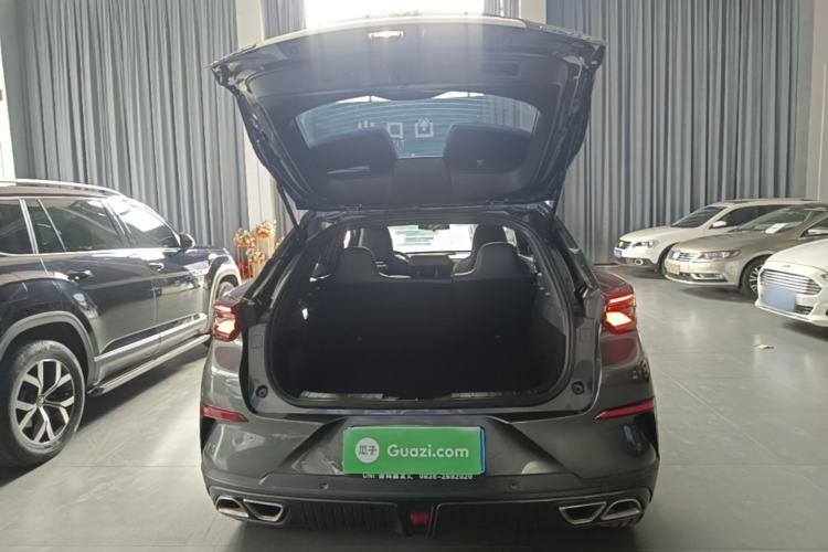 Used CHANGAN UNI-T 2022 1.5T Prestige Version Trunk