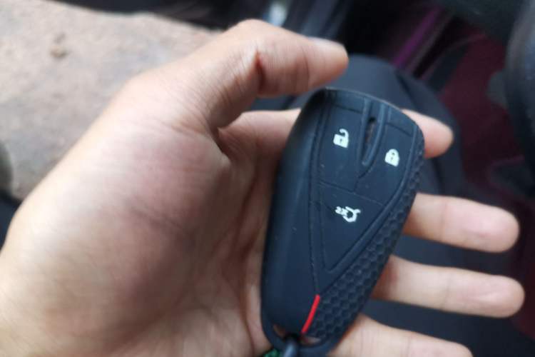 Used CHANGAN UNI-T 2022 1.5T Prestige Version Vehicle Key