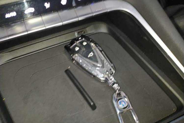 Used CHANGAN UNI-T 2022 1.5T Luxury Edition Vehicle Key