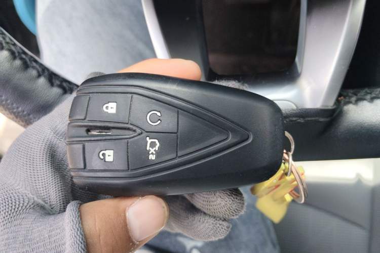 Used CHANGAN UNI-T 2022 1.5T Prestige Version Vehicle Key