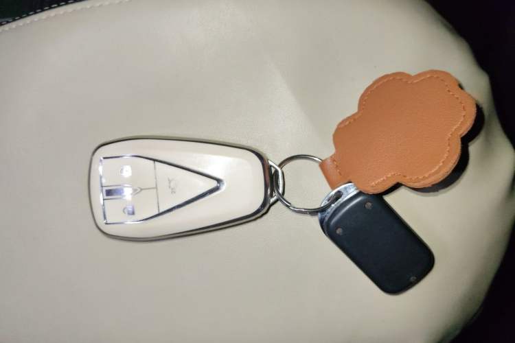 Used CHANGAN UNI-T 2022 1.5T Sport Edition Premium Version Vehicle Key