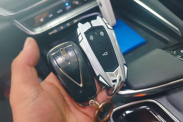 Used CHANGAN UNI-T 2022 1.5T Prestige Version Vehicle Key