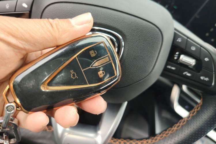 Used CHANGAN UNI-T 2022 1.5T Prestige Version Vehicle Key