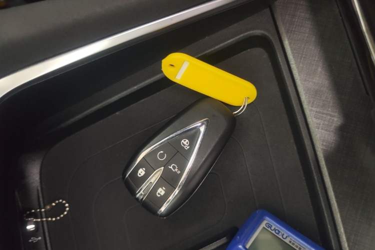Used CHANGAN UNI-T 2022 1.5T Flagship Edition Vehicle Key