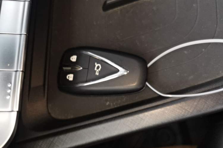 Used CHANGAN UNI-T 2022 1.5T Sport Edition Premium Version Vehicle Key