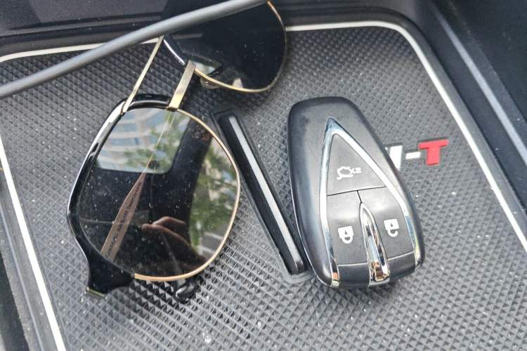 Used CHANGAN UNI-T 2022 1.5T Prestige Version Vehicle Key