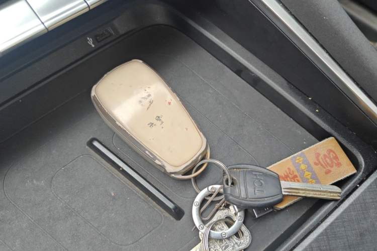 Used CHANGAN UNI-T 2022 1.5T Prestige Version Vehicle Key