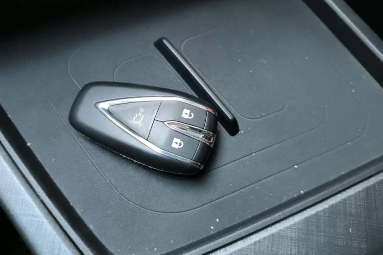 Used CHANGAN UNI-T 2022 1.5T Prestige Version Vehicle Key