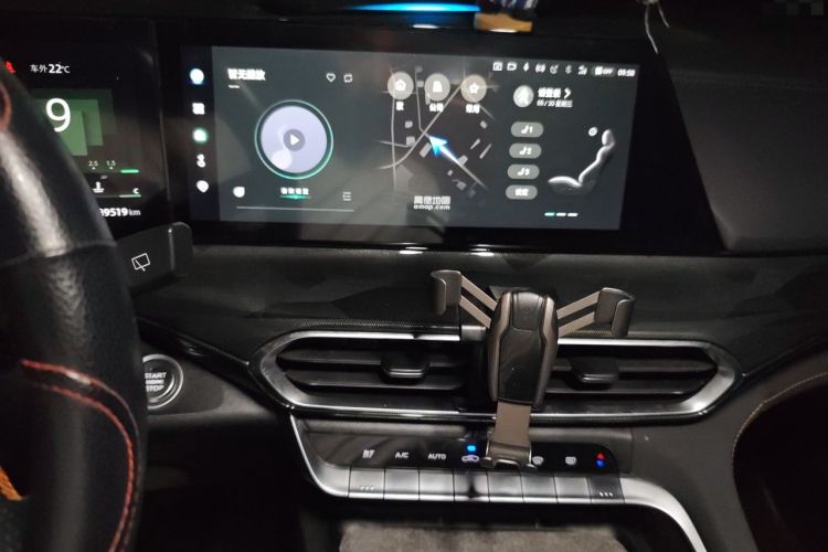 Used CHANGAN UNI-T 2022 1.5T Flagship Edition Audio And AC Panel