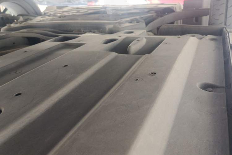 Used CHANGAN UNI-T 2022 1.5T Flagship Edition Chassis Front Left
