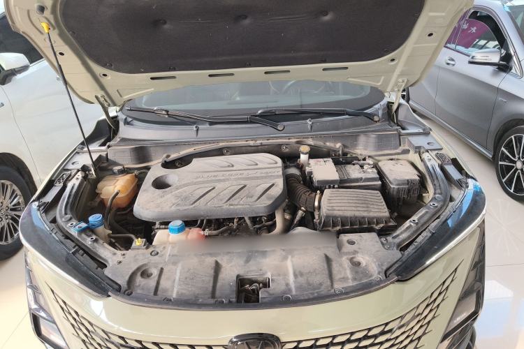 Used CHANGAN UNI-T 2022 1.5T Sport Edition Premium Version Engine Bay