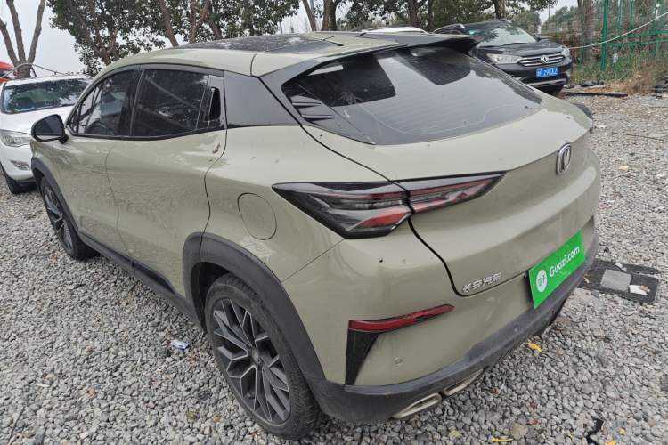 Used CHANGAN UNI-T 2022 1.5T Prestige Version Exterior 2
